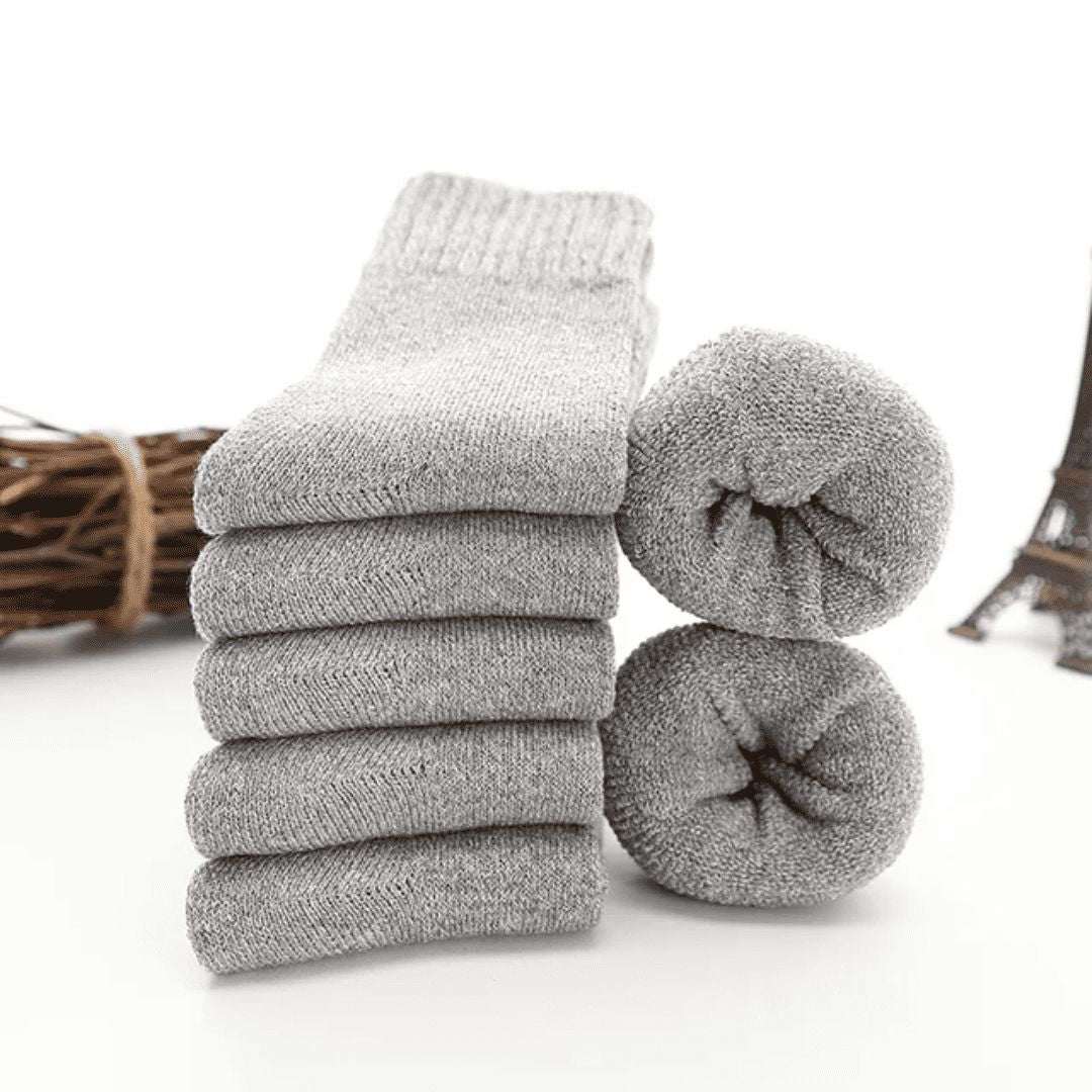 Chaussettes en laine mérinos portées en hiver
