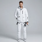 Detail du tissu impermeable de l ensemble de ski homme