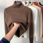 Détail de l'intérieur peluché du pull polaire femme